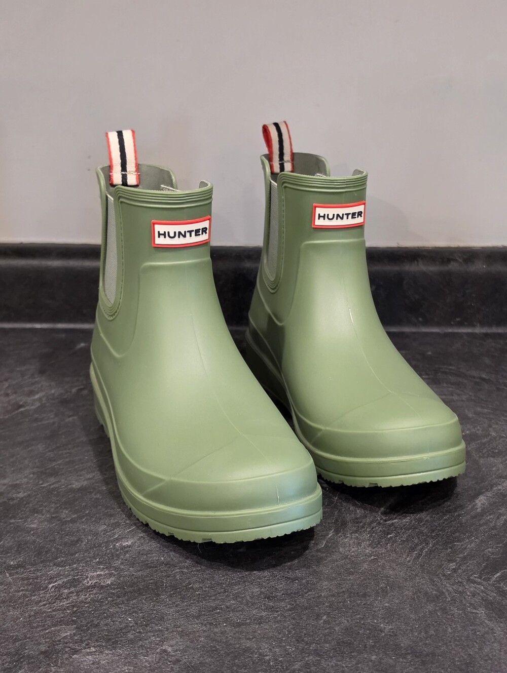 Hunter Size 10 Wedge Short Green Rain Boots - Picture 2 of 7